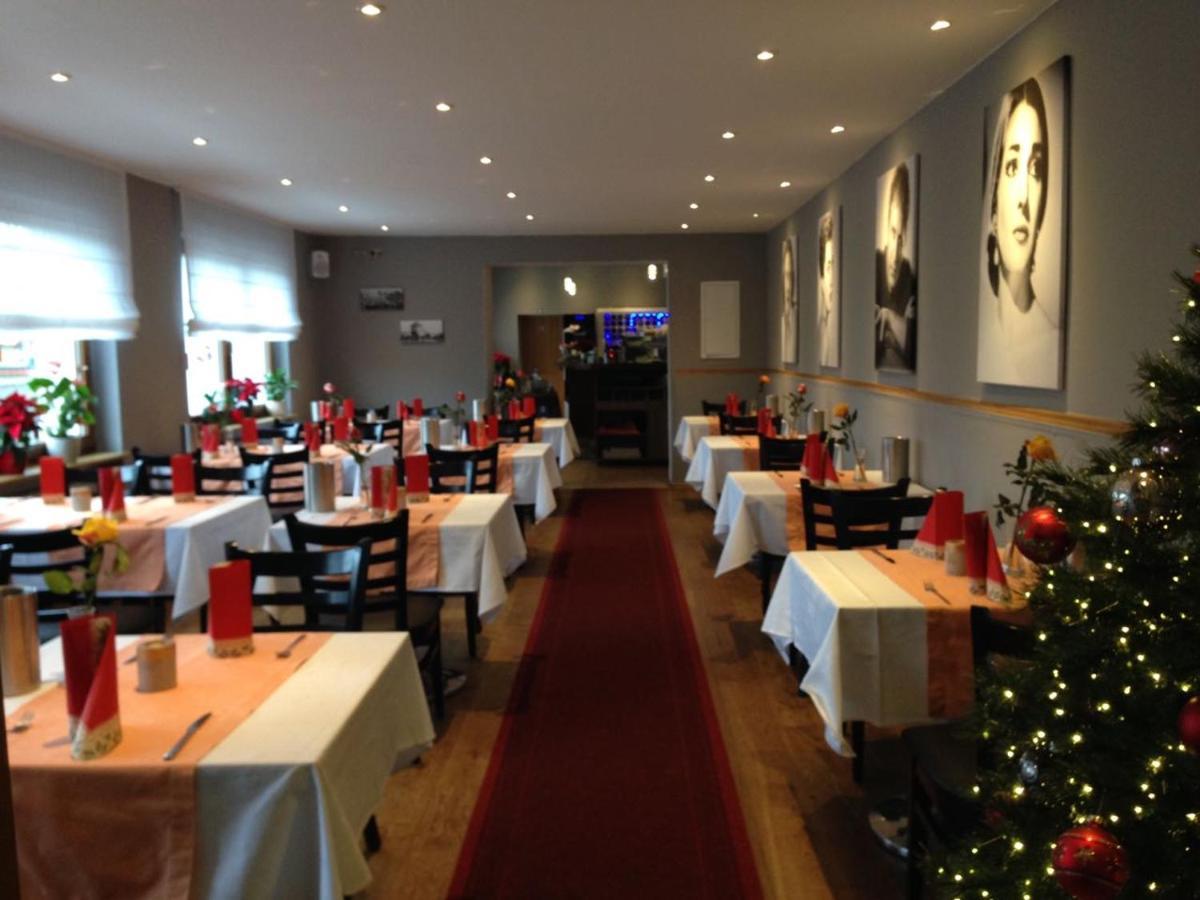 Hotel Restaurant Nikopolis Buchholz  Kültér fotó
