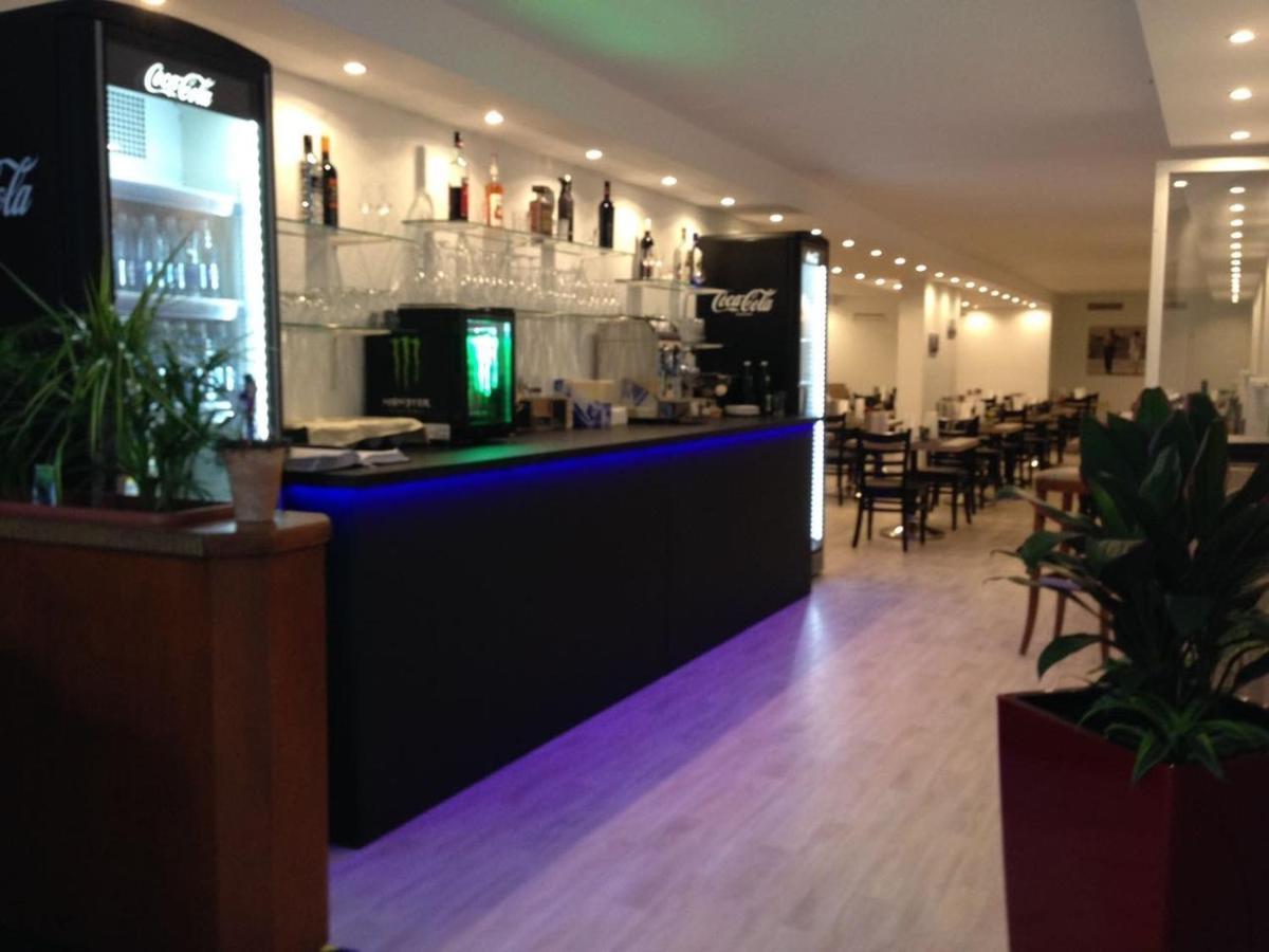 Hotel Restaurant Nikopolis Buchholz  Kültér fotó