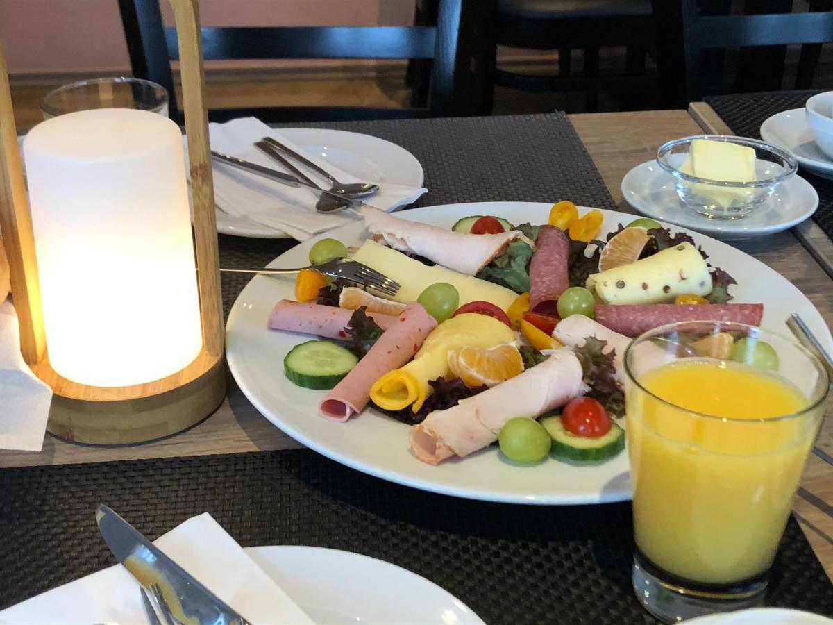 Hotel Restaurant Nikopolis Buchholz  Kültér fotó